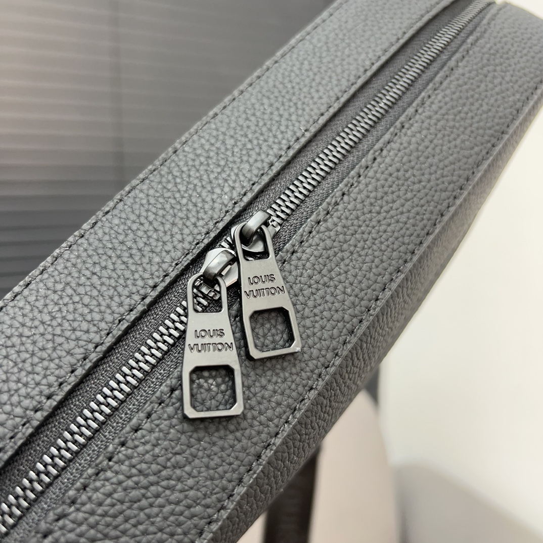 Louis new arrival men and women bag size: 22 x 29cm - Top Club
