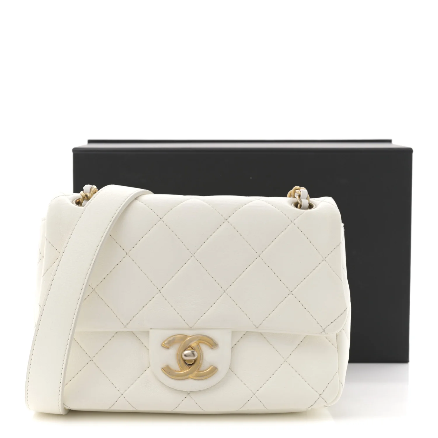 Shiny Lambskin Quilted Mini Flap White - Top Club