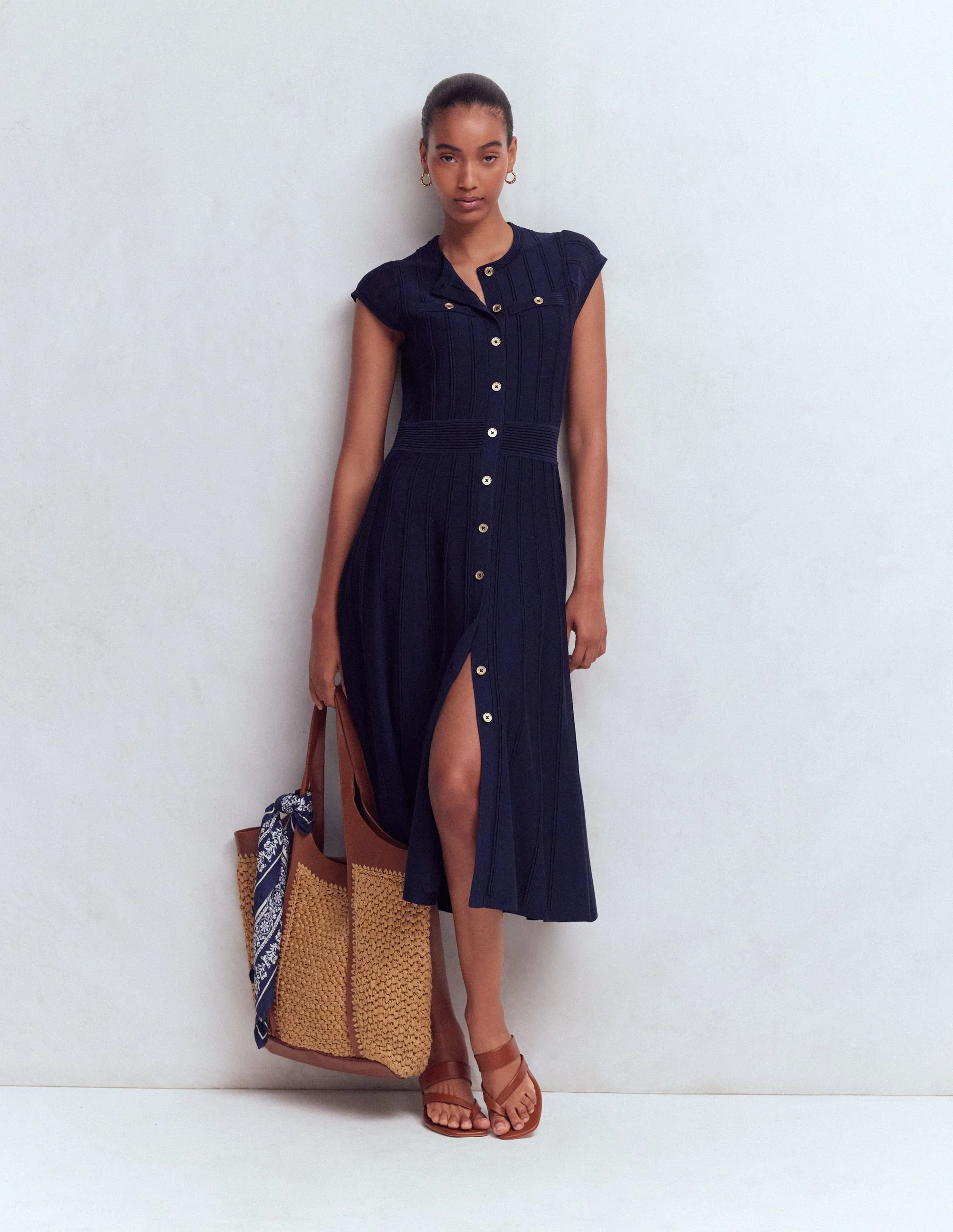 Strickkleid mit Flügelärmeln-Marineblau