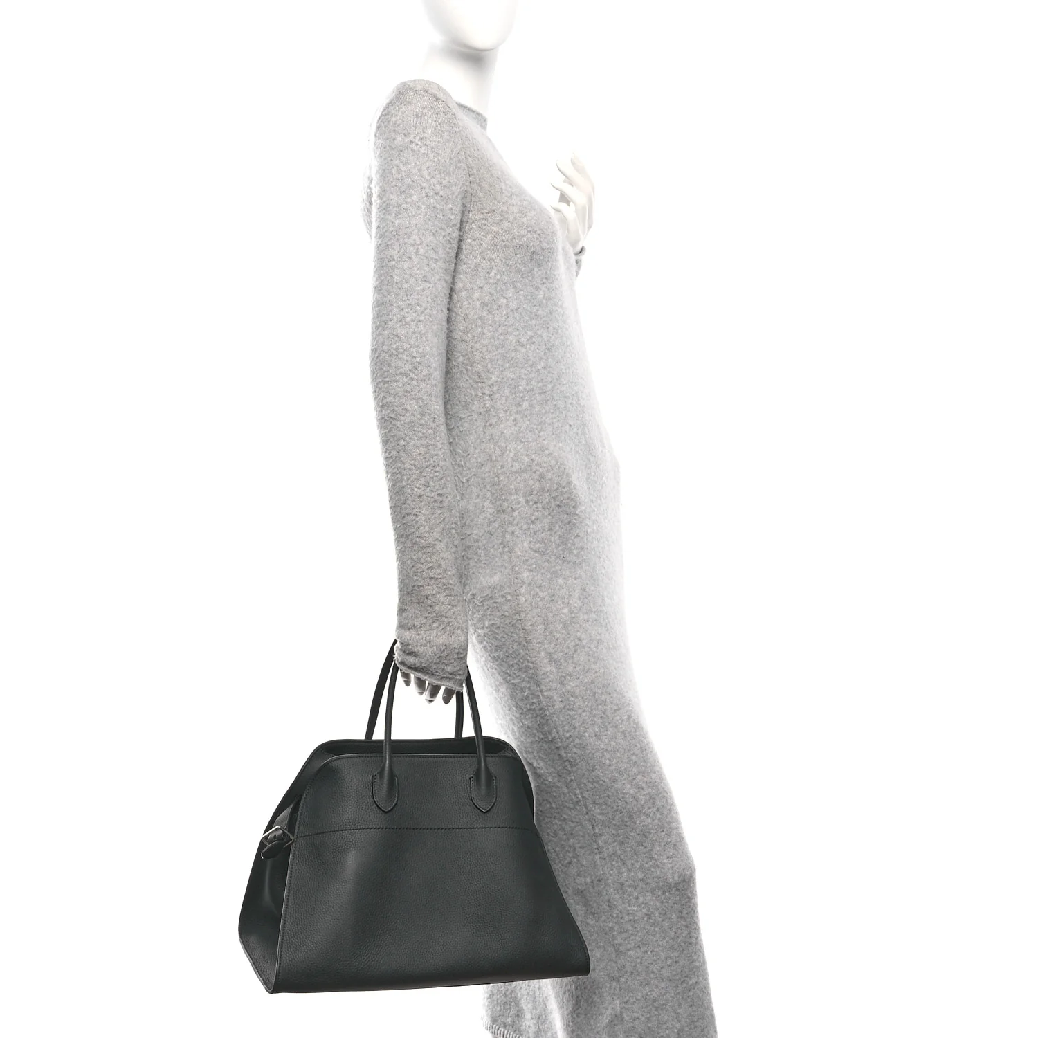 Matte Grained Calfskin Soft Margaux 15 Black