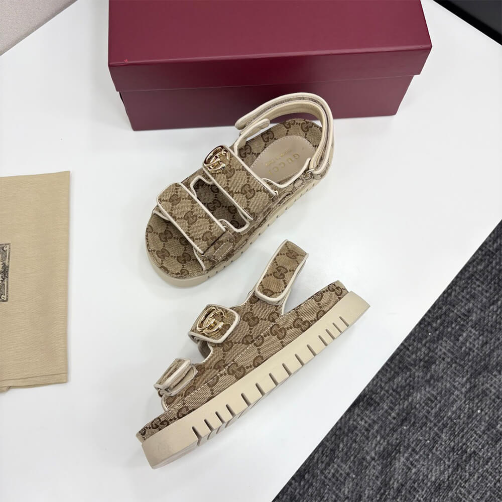 GUCCI Women s sandal with Double G - Top Club