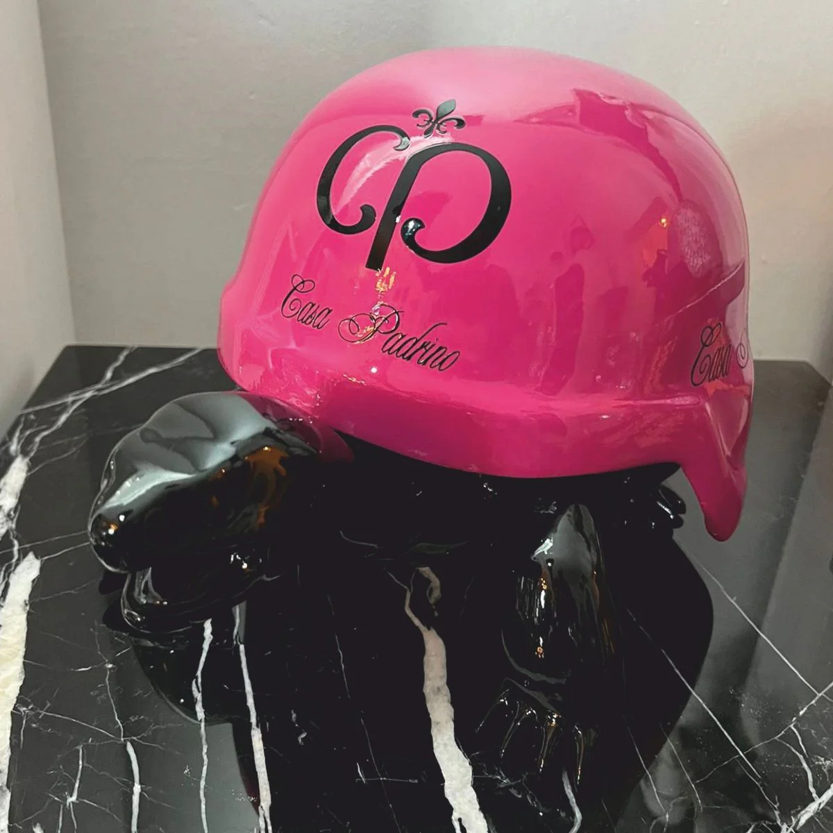 Luxury decorative figure turtle black / pink 40 cm - decorative sculpture