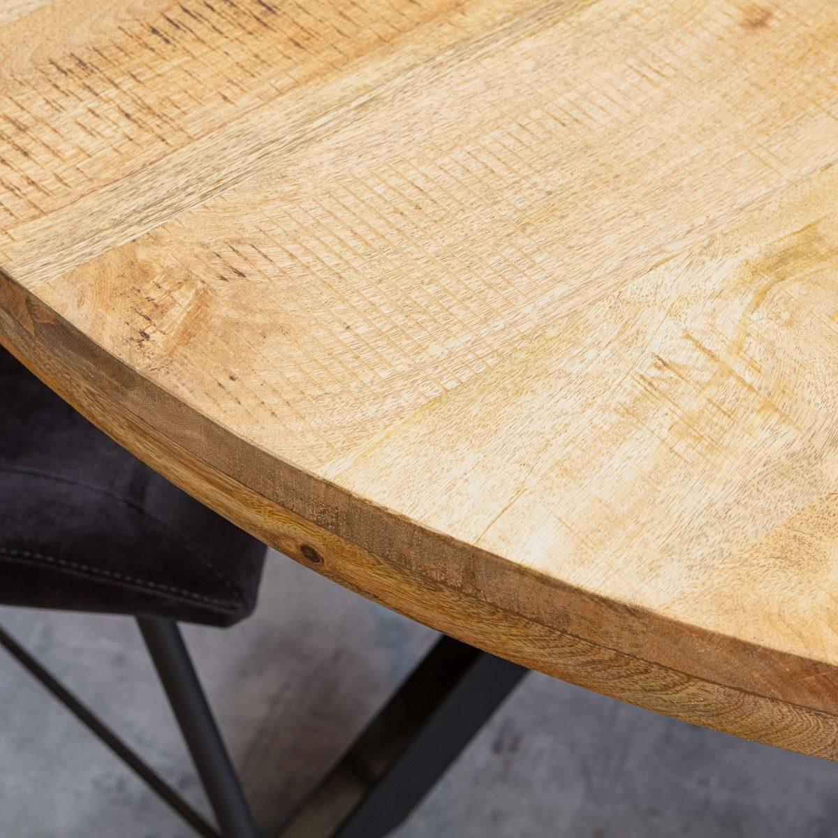 Ronde mangohouten eettafel Marcela met matrix onderstel - 4 formaten 150 cm