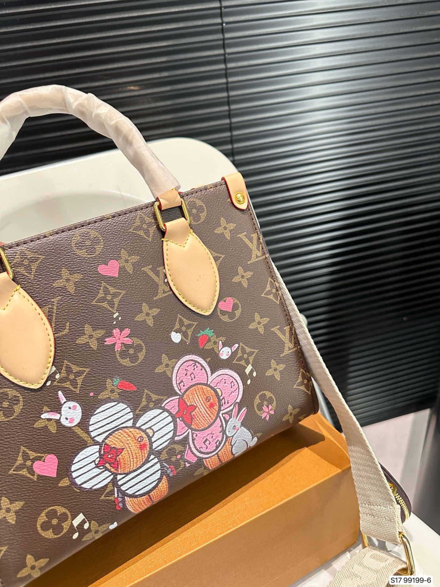 Louis new arrival onthego tote bag size: 25*20 cm - Top Club