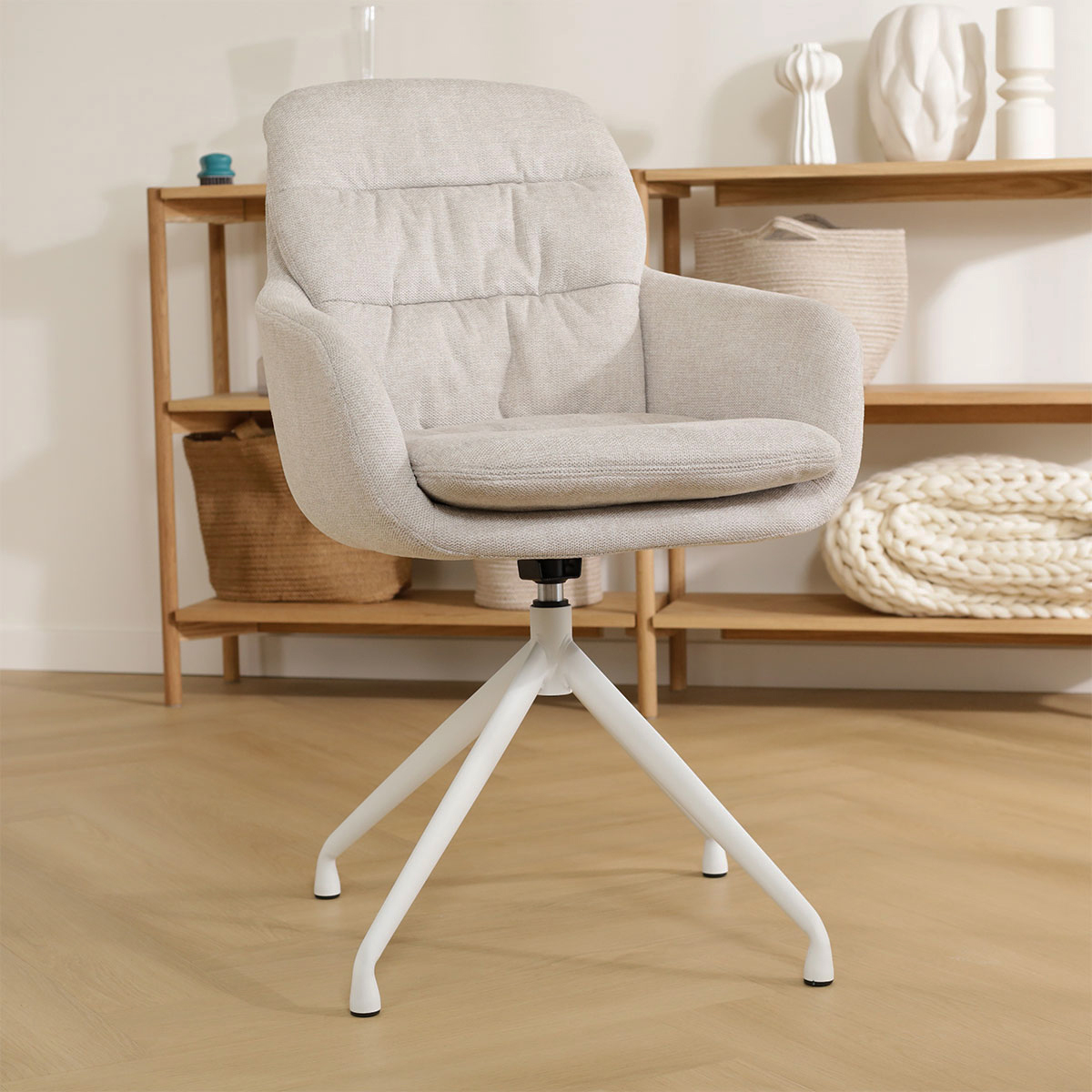 Eetkamerstoel Nola-Mia beige - wit onderstel