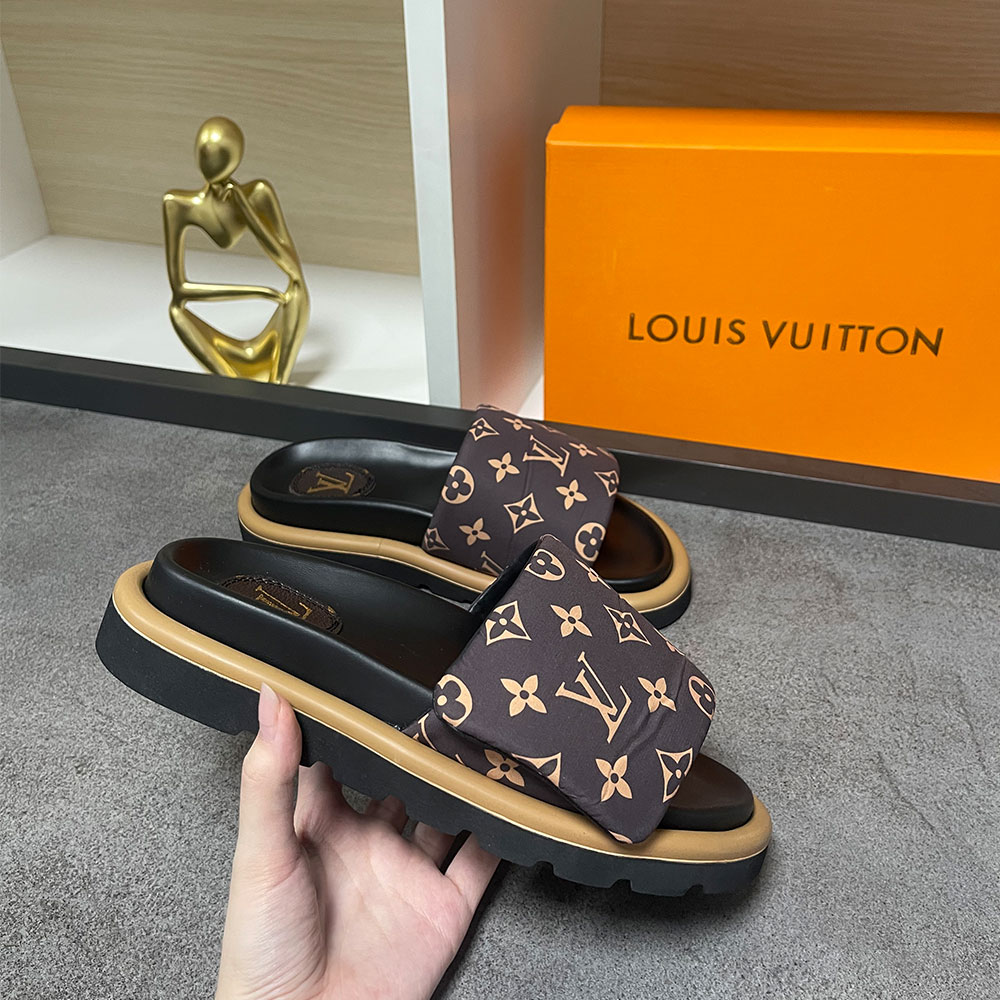 Louis Vuitton LV Pool Pillow Fabric Flat Slide  Sandals  (Replica) - Sneaker Replica Workshop