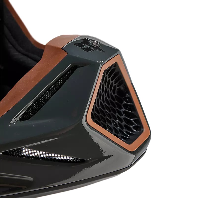 V3 RS Carbon Solid Helm