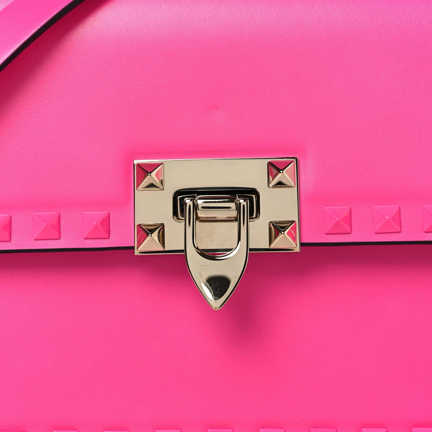 Smooth Calfskin Enamel Tonal Rockstud23 Shoulder Bag Pink PP - Top Club