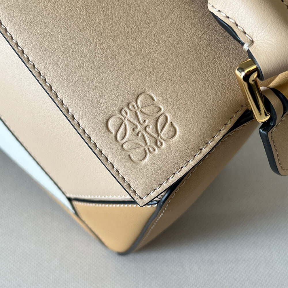 LOEWE Small Puzzle Bag - Top Club
