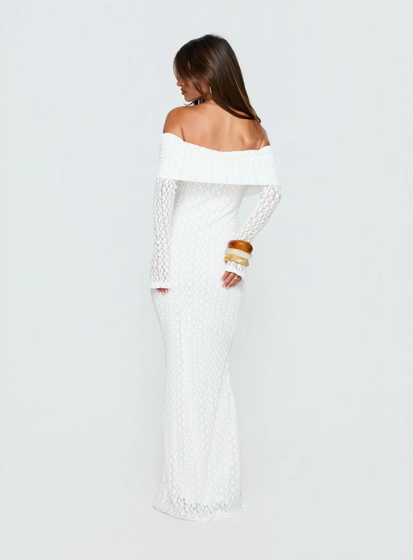 Sofenna Long Sleeve Off Shoulder Maxi Dress White