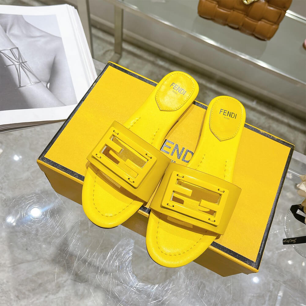 Fendi Baguette Slides - Top Club