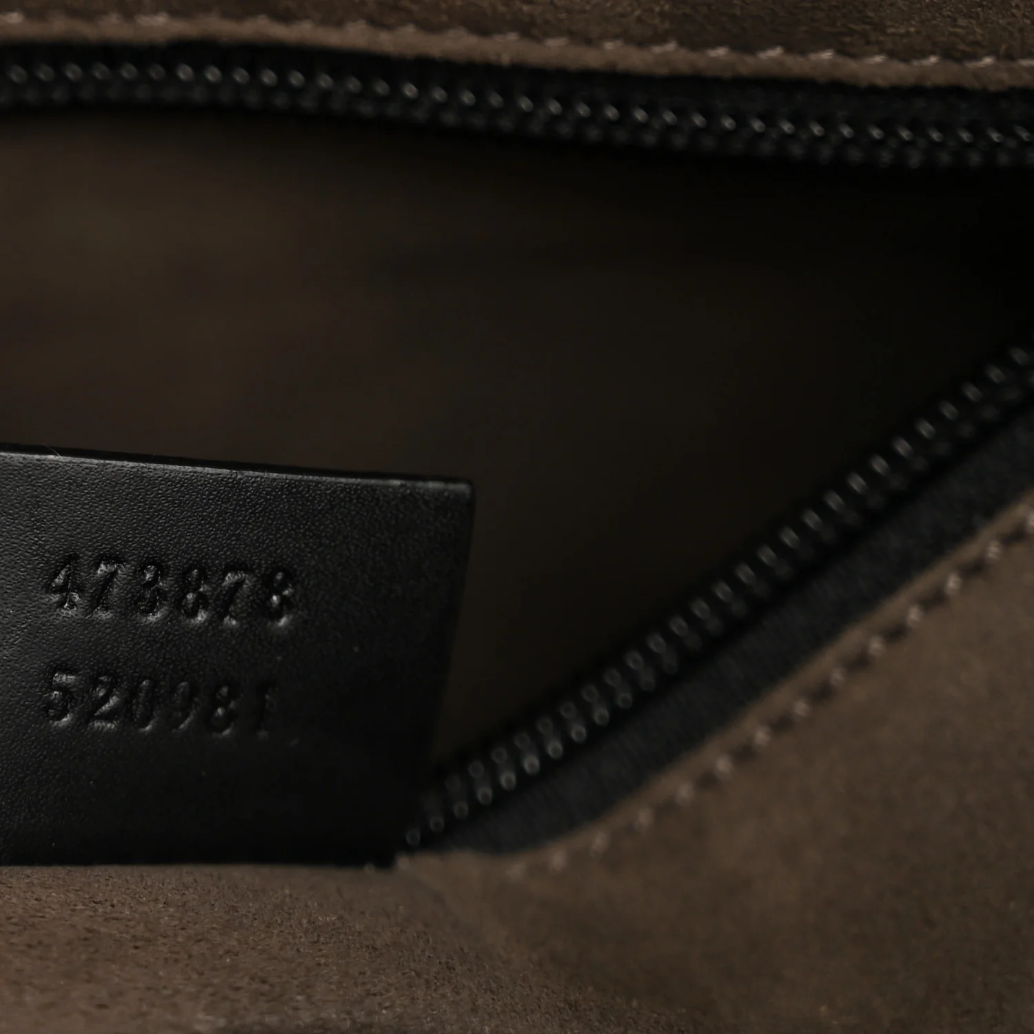 GG Supreme Monogram Flat Messenger Bag Beige Black New Acero - Top Club
