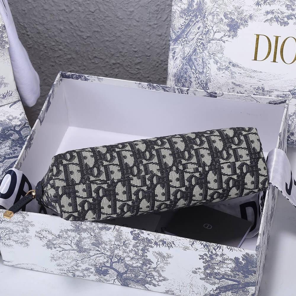 30 MONTAIGNE BEAUTY POUCH - Top Club