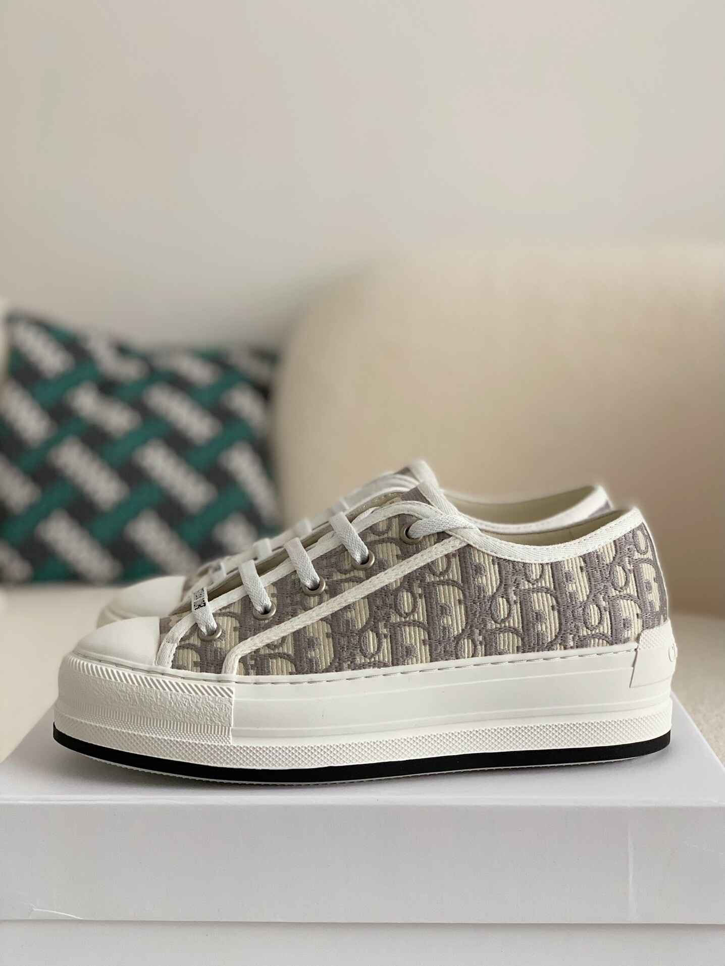 Christian Dior Oblique Embroidered Beige Walk'n'Dior  Sneakers - Sneaker Replica Workshop