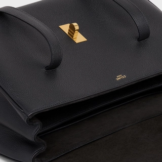 MEDIUM SOFT 16 BAG IN SUPPLE GRAINED CALFSKIN BLACK - Top Club