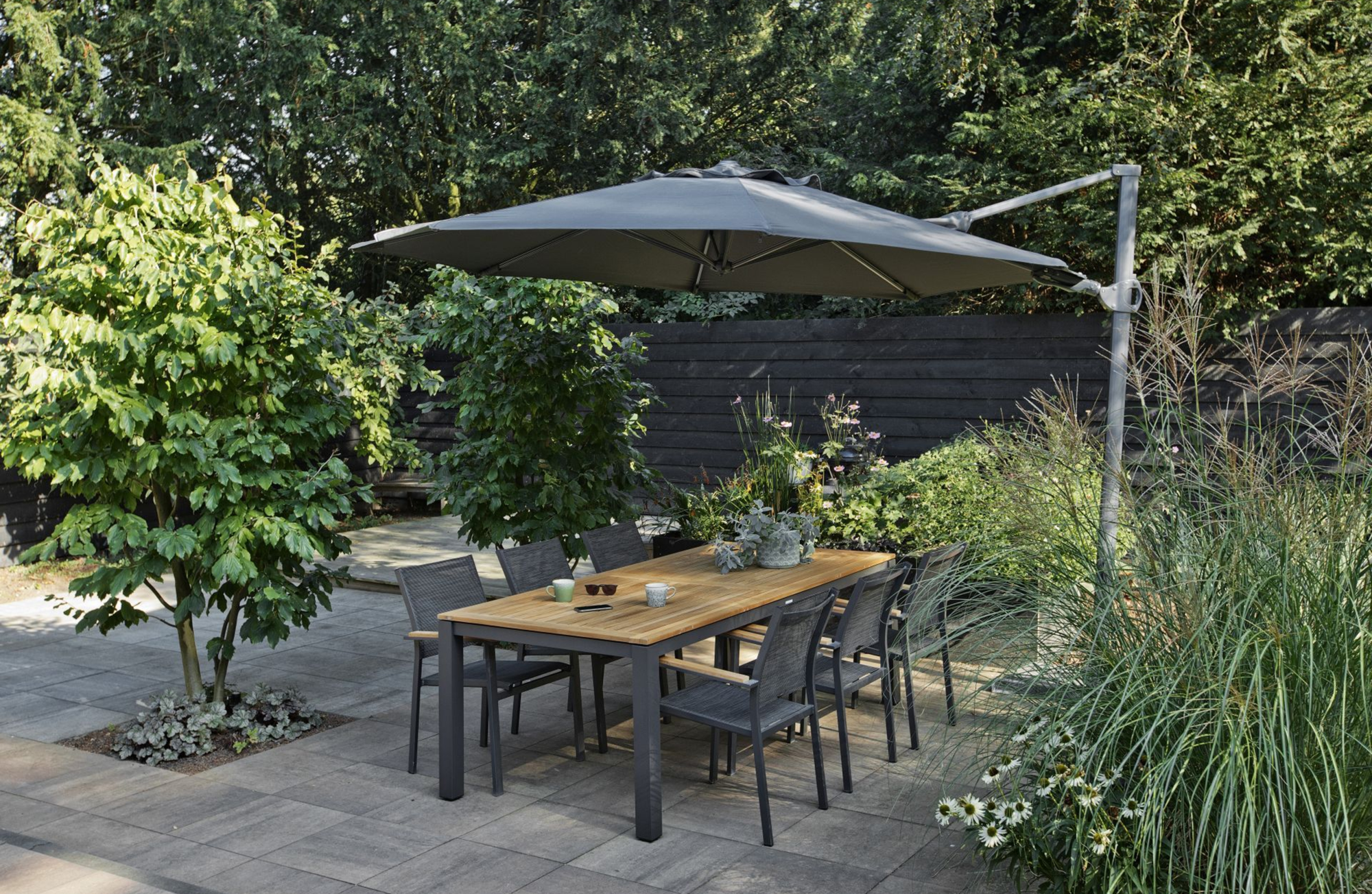 Parasol Roma rond antraciet