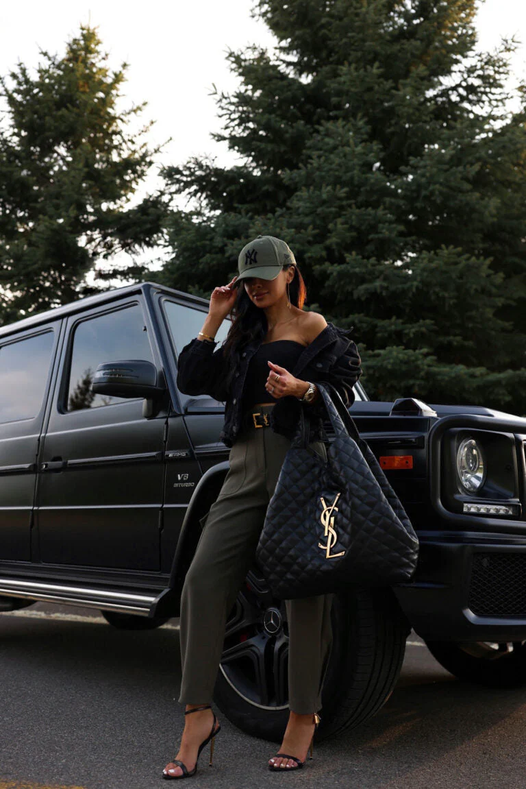 Saint Laurent ICARE MAXI SHOPPING BAG IN QUILTED LAMBSKIN - Top Club
