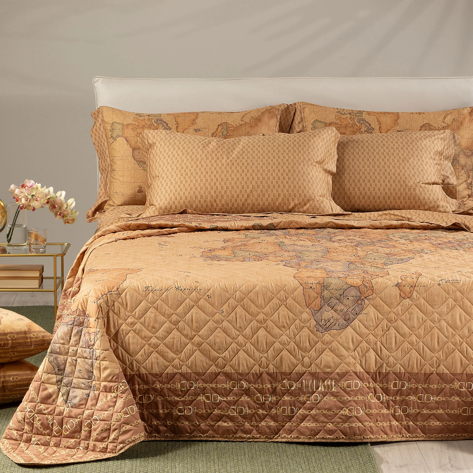 Copriletto Trapuntato In Raso Di Cotone Geo Classic 24 Matrimoniale Unica Alviero Martini 1A Classe