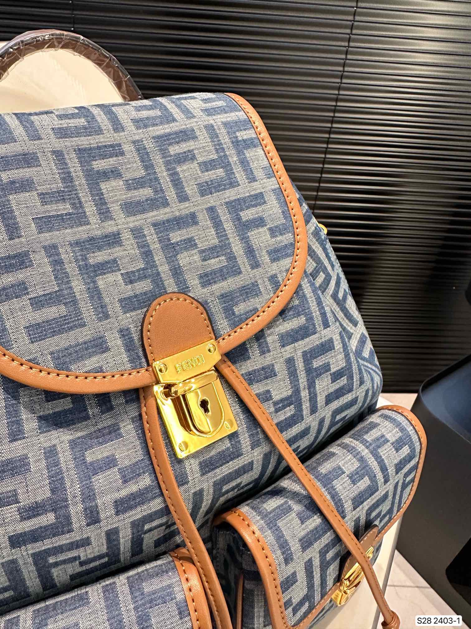 Fen new arrival backpack bag size?? 32 * 36  cm - Top Club