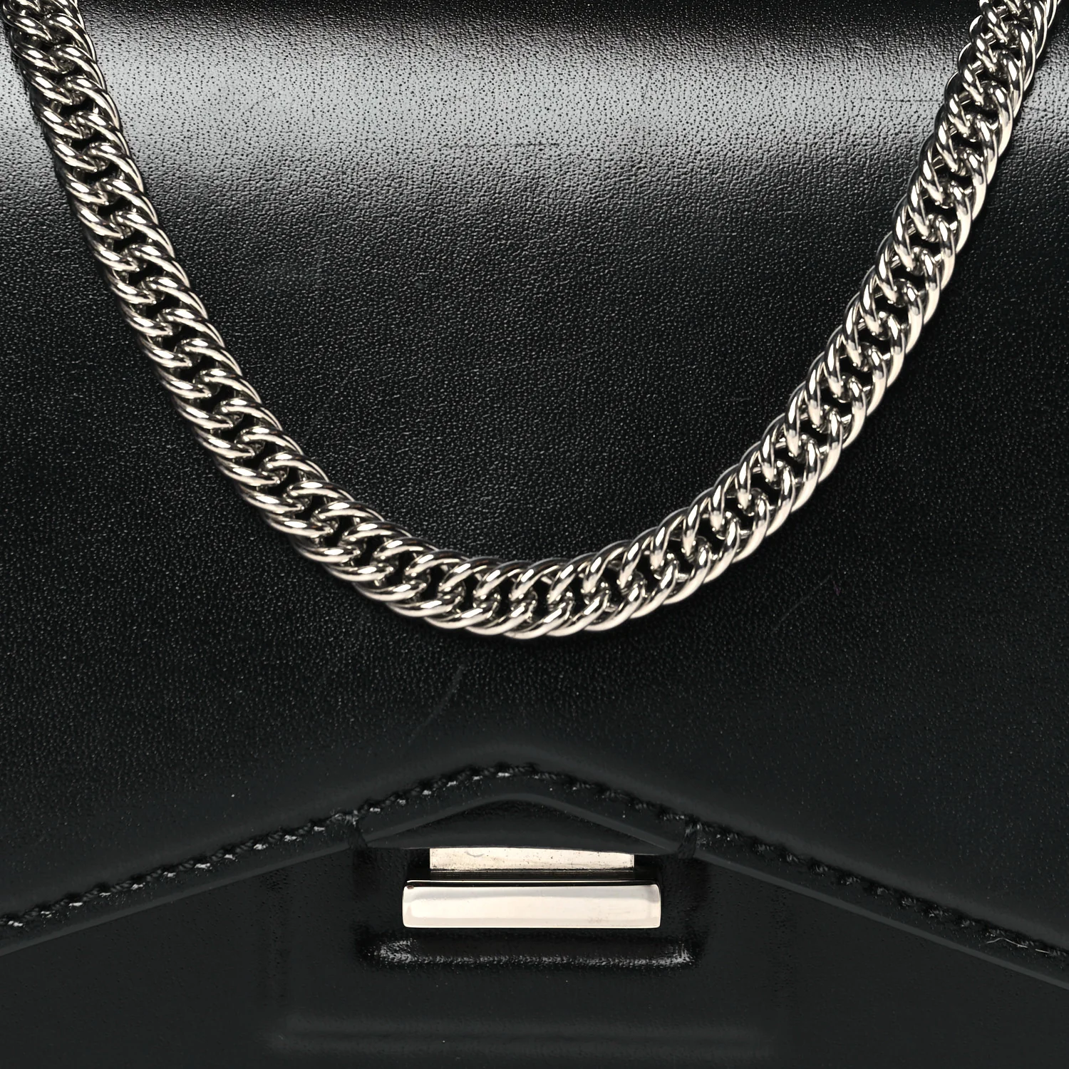 Calfskin Bow Cut Chain Wallet Black - Top Club
