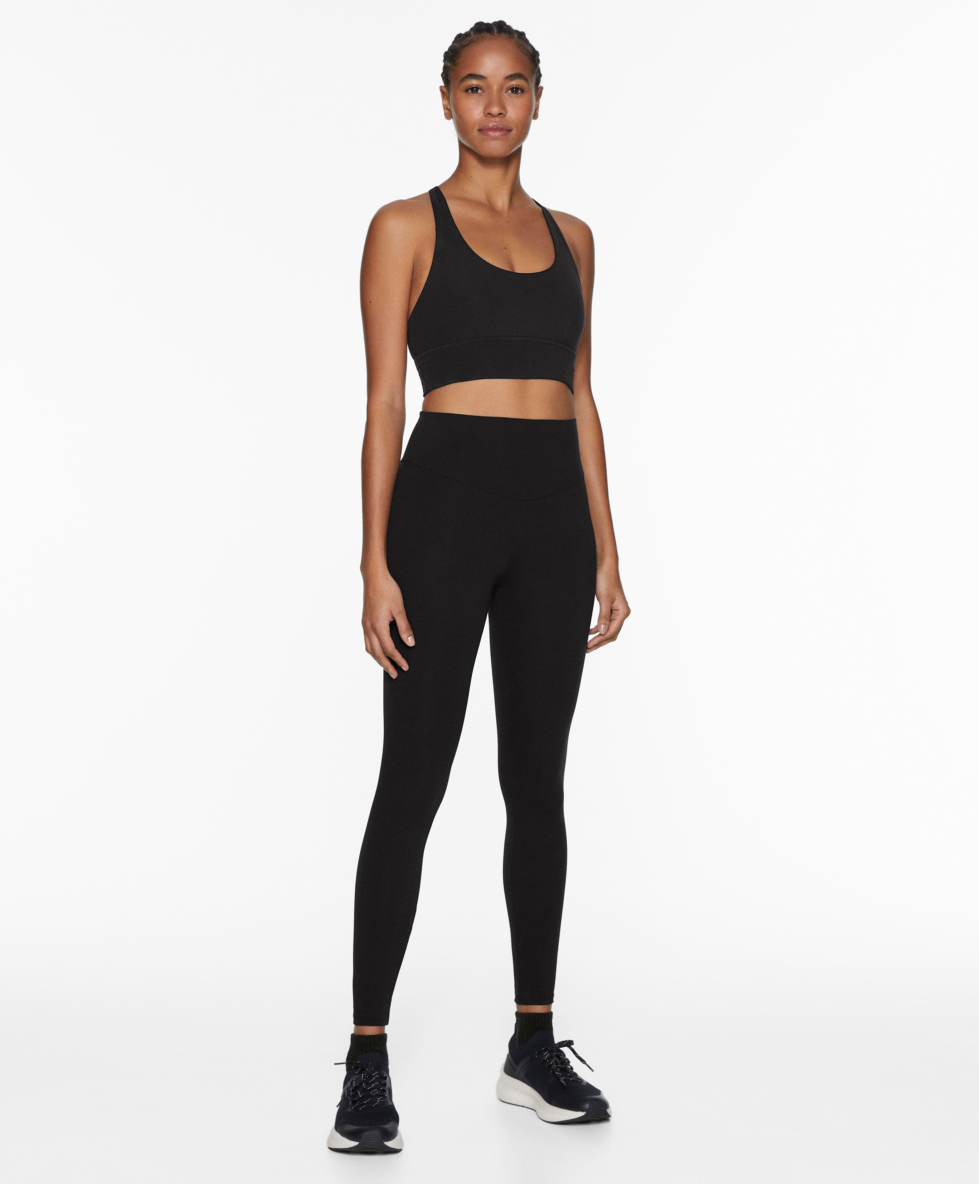 OYSHO Medium-support comfortlux sports bra with cups