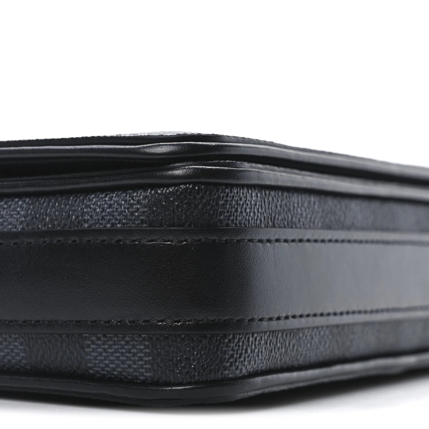 Damier Graphite 3D Studio Messenger - Top Club