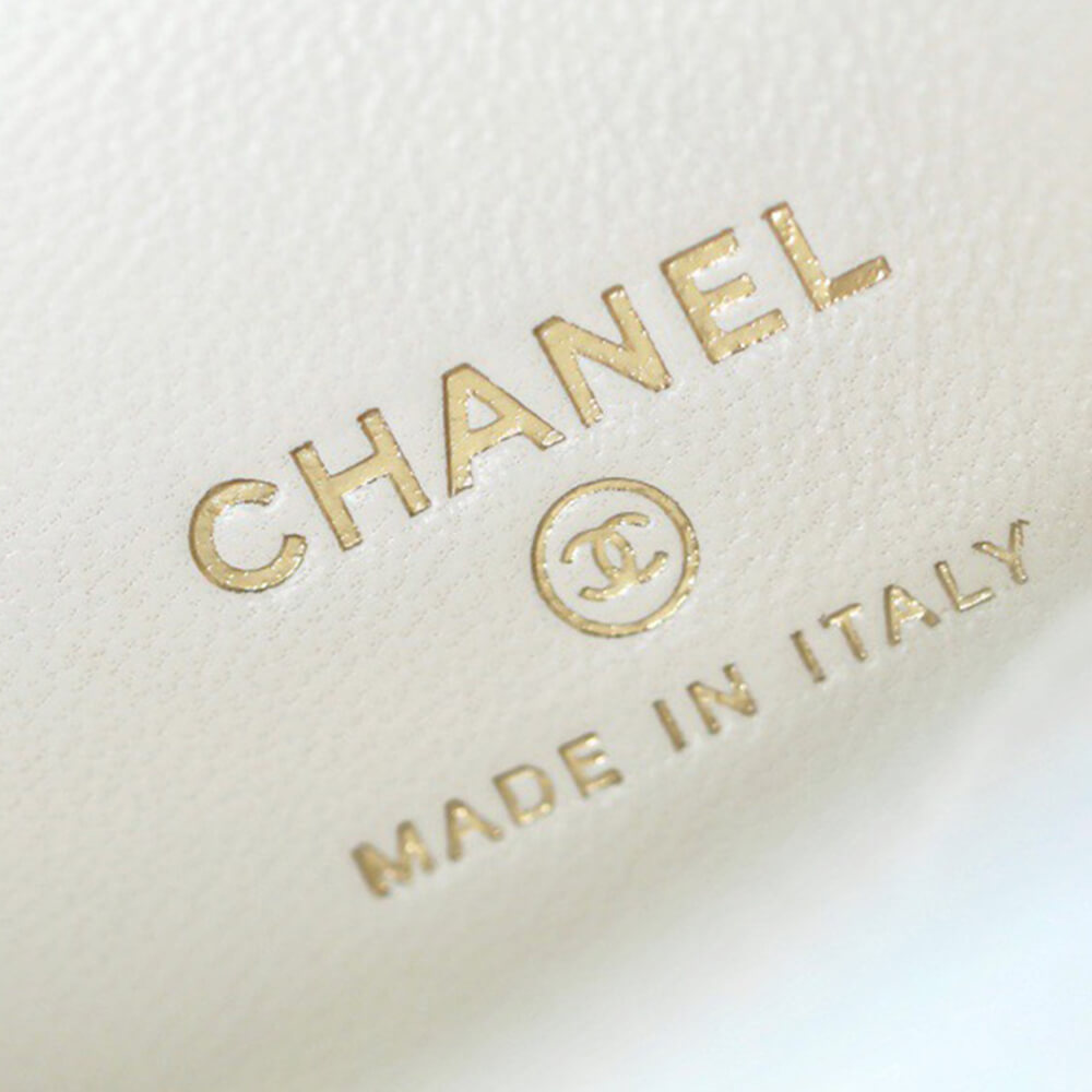 CHANEL Quilted Heart Crush Mini Vanity with Chain(high-end grade) - Top Club