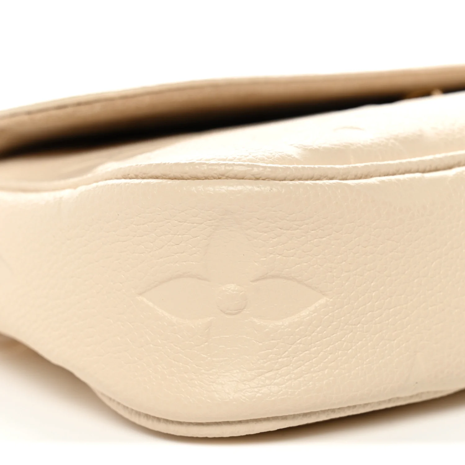 Empreinte Monogram Giant Ivy Wallet On Chain Cream - Top Club