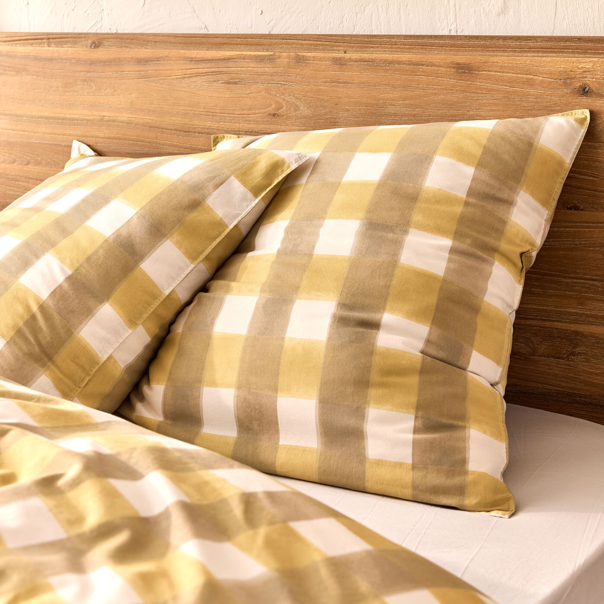MAGGIE - Housse de couette 240x220cm et 2 taies d'oreiller 63x63cm en coton lavé à motif carreaux - marron
