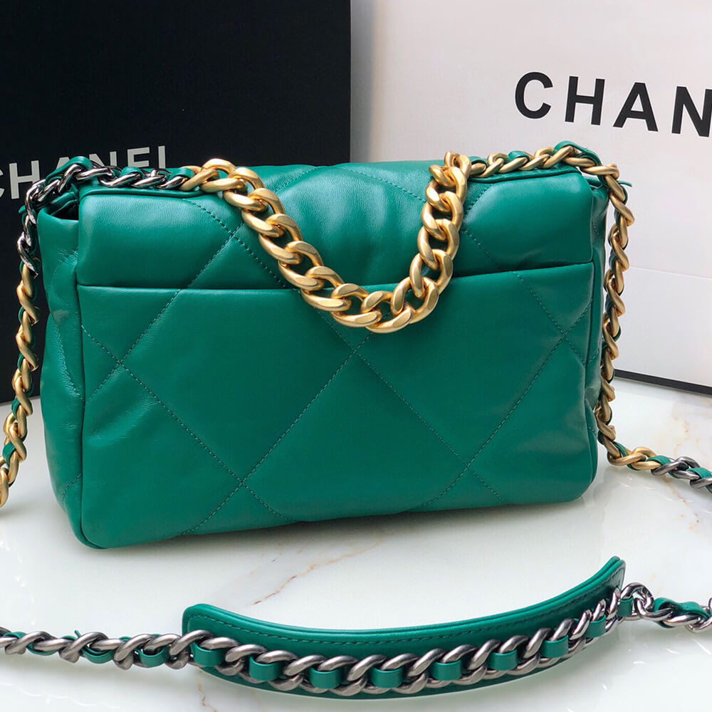 CHANEL 19 Handbag - Top Club