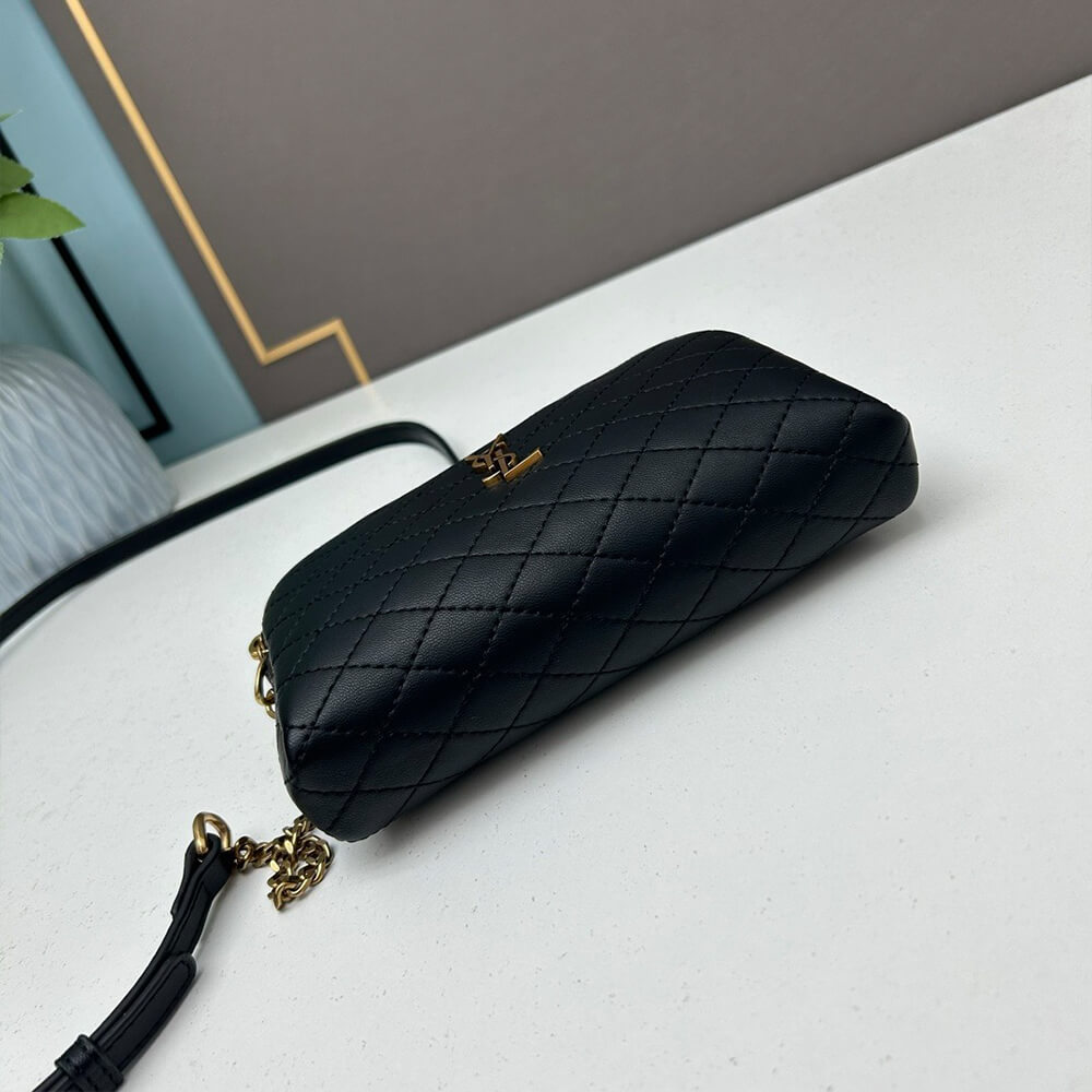 YSL Gaby zipped pouch in quilted lambskin - Top Club