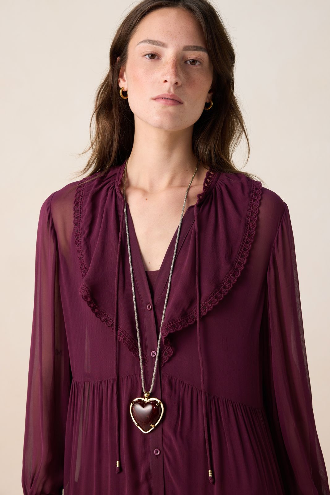 Donkerbruine resin ketting met hart