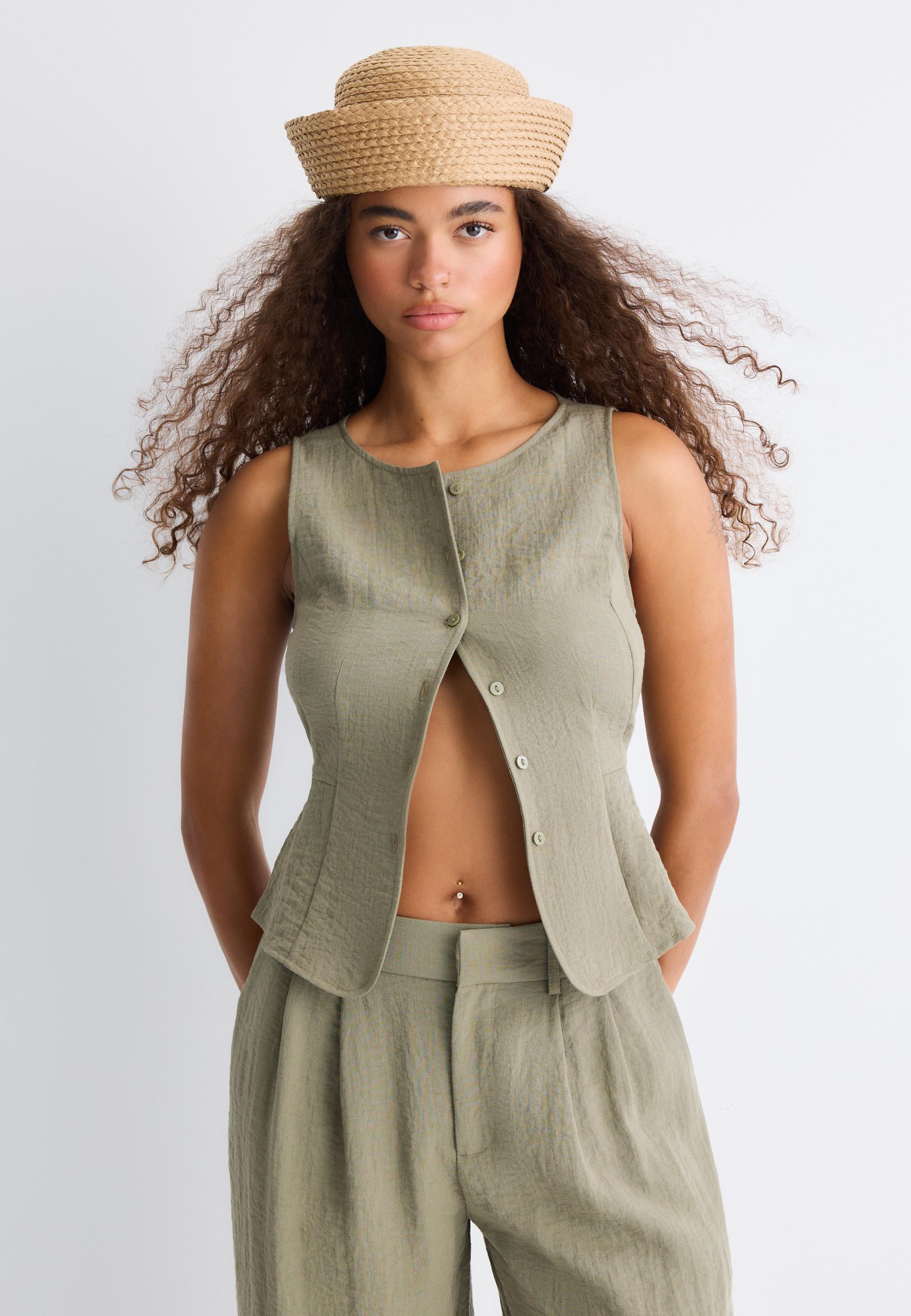BUTTONED WAISTCOAT