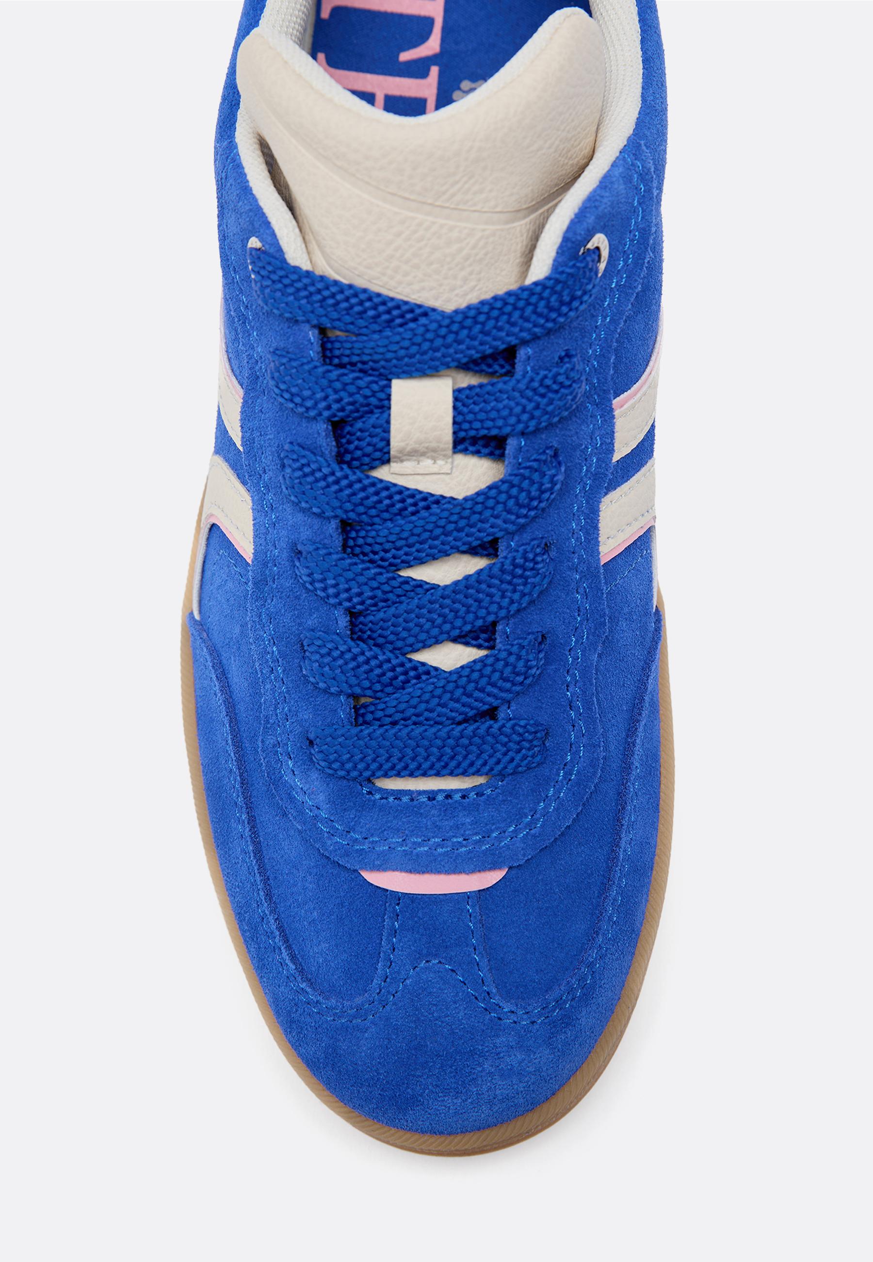 CASUAL LEATHER TRAINERS