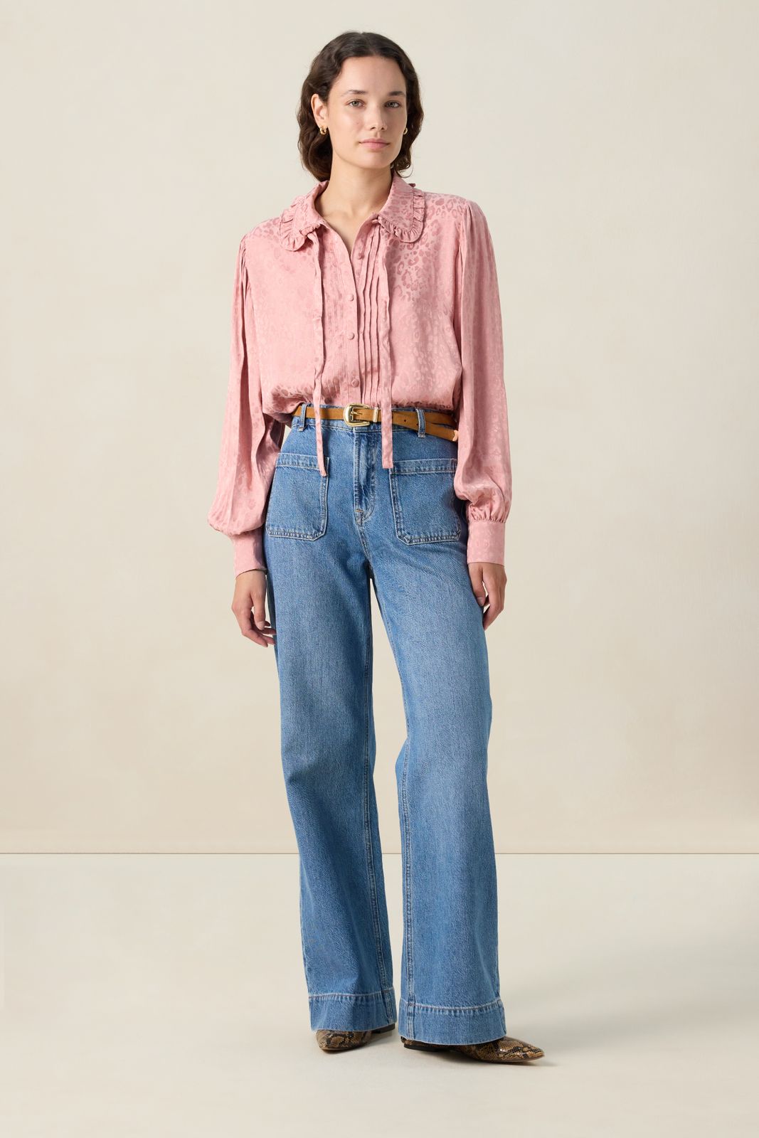 Roze blouse met strik