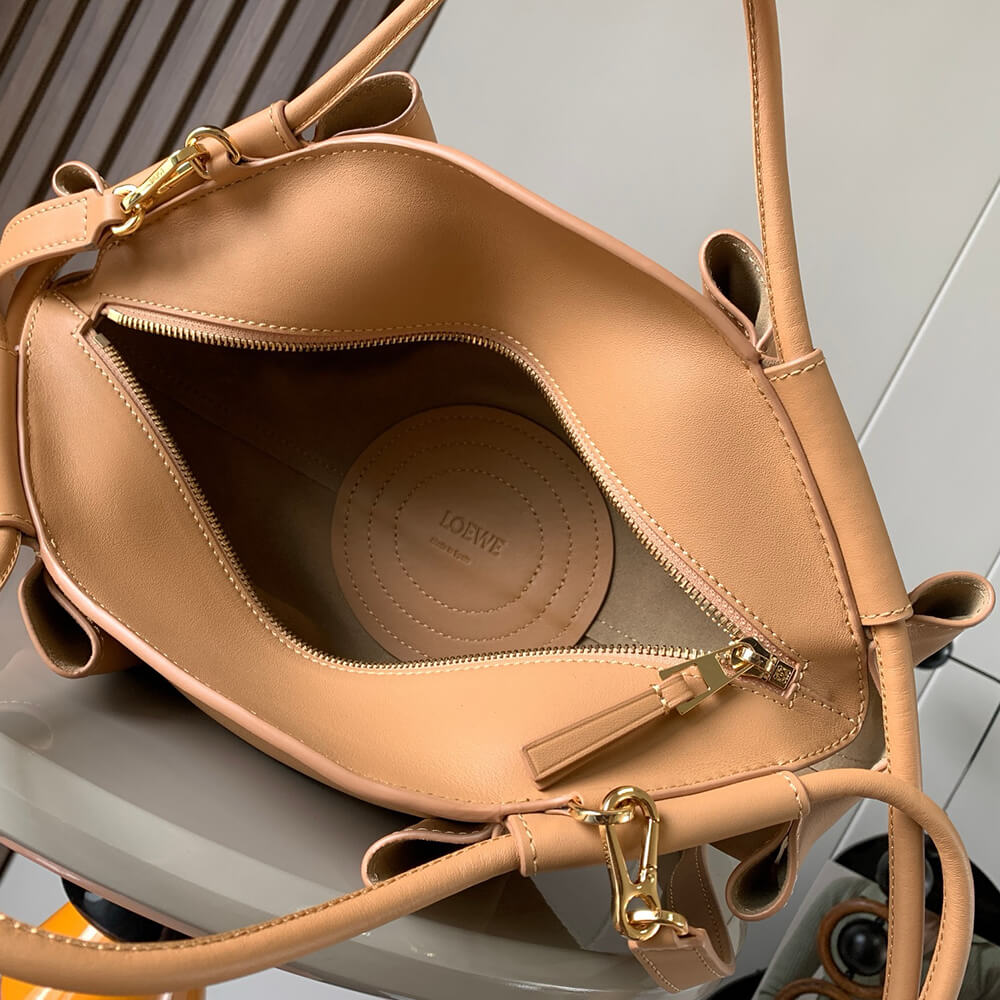 Loewe Small Paseo bag in shiny nappa calfskin(high-end grade) - Top Club