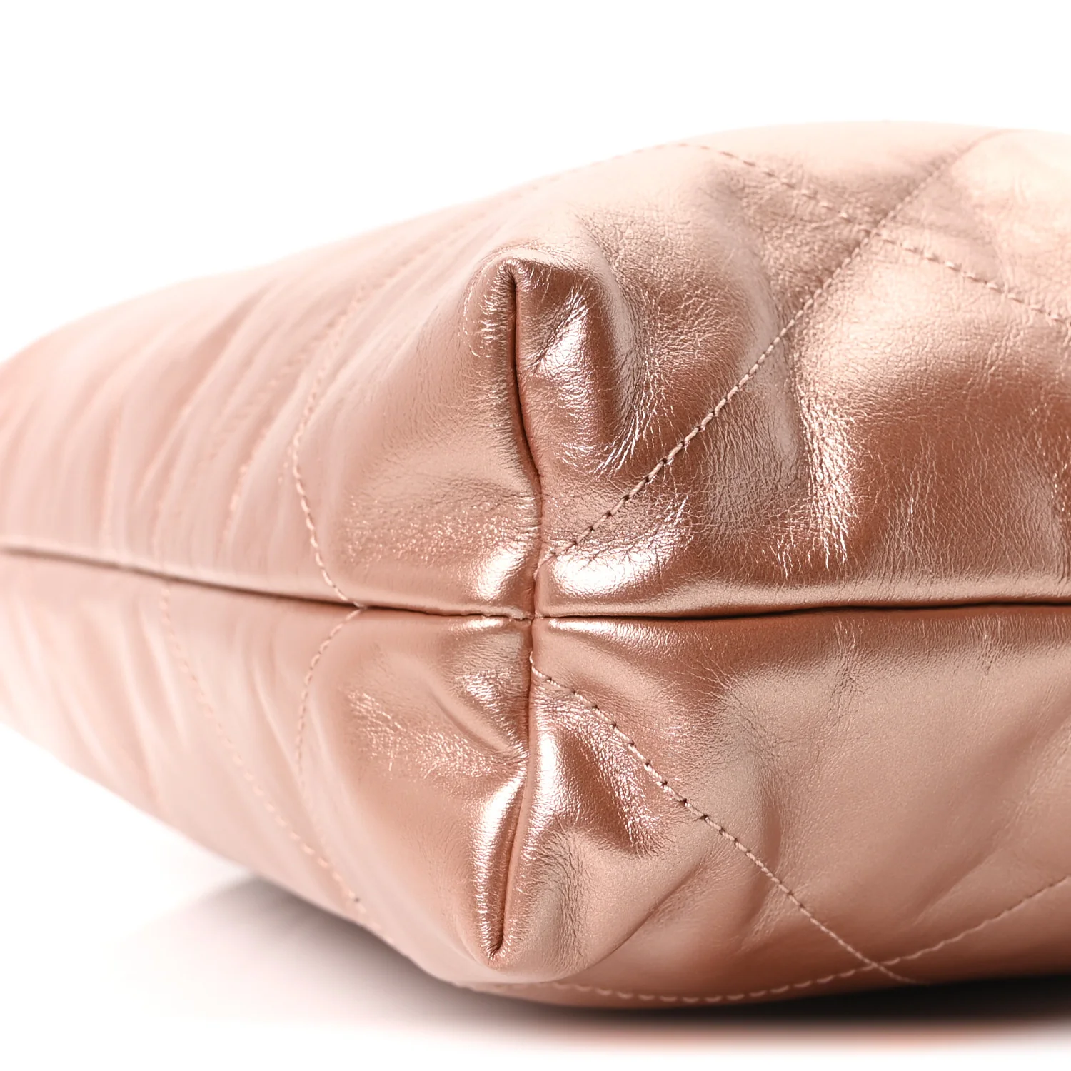 Metallic Calfskin Quilted Chanel 22 Copper - Top Club