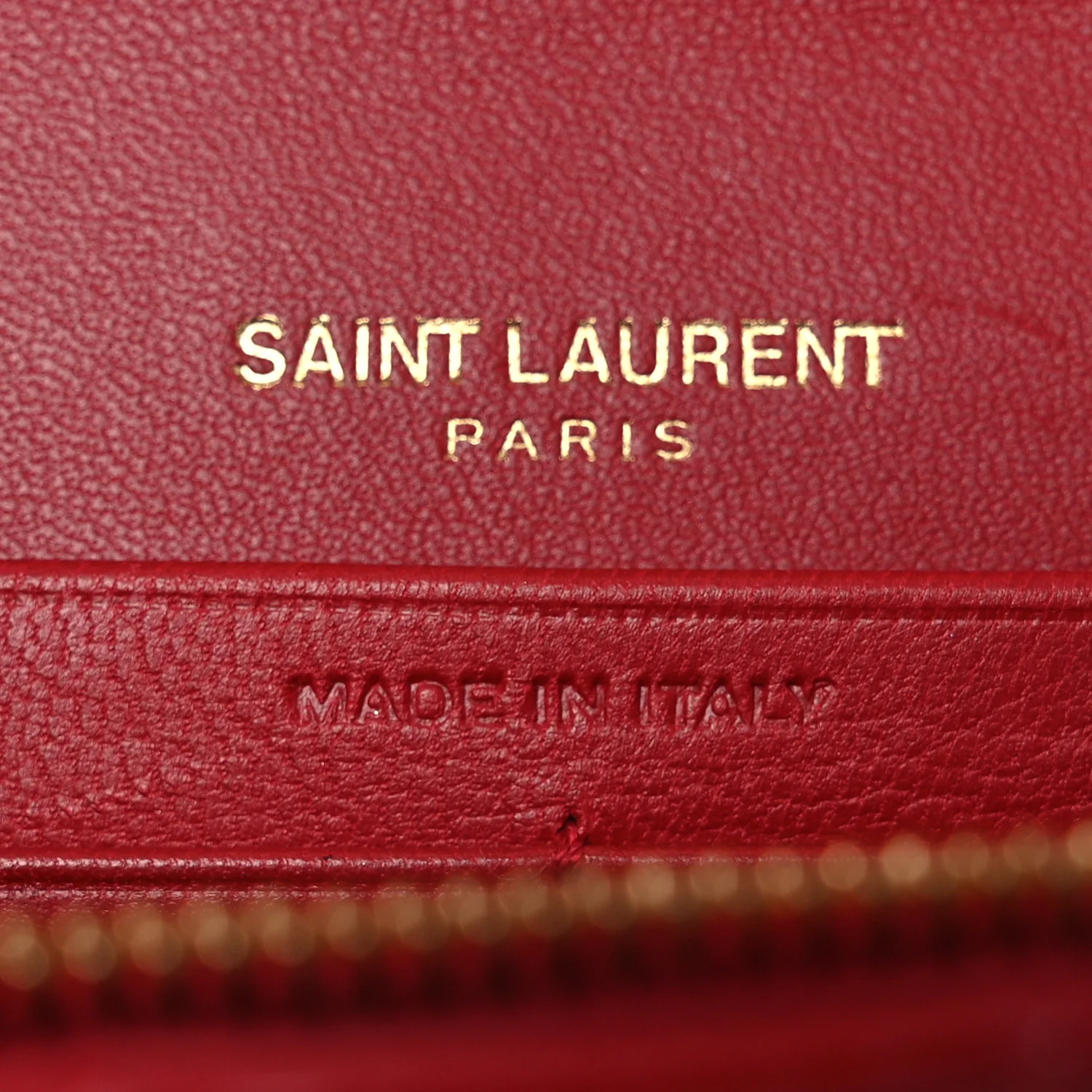 Patent Calfskin Matelasse Vicky Chain Wallet Rouge Eros - Top Club