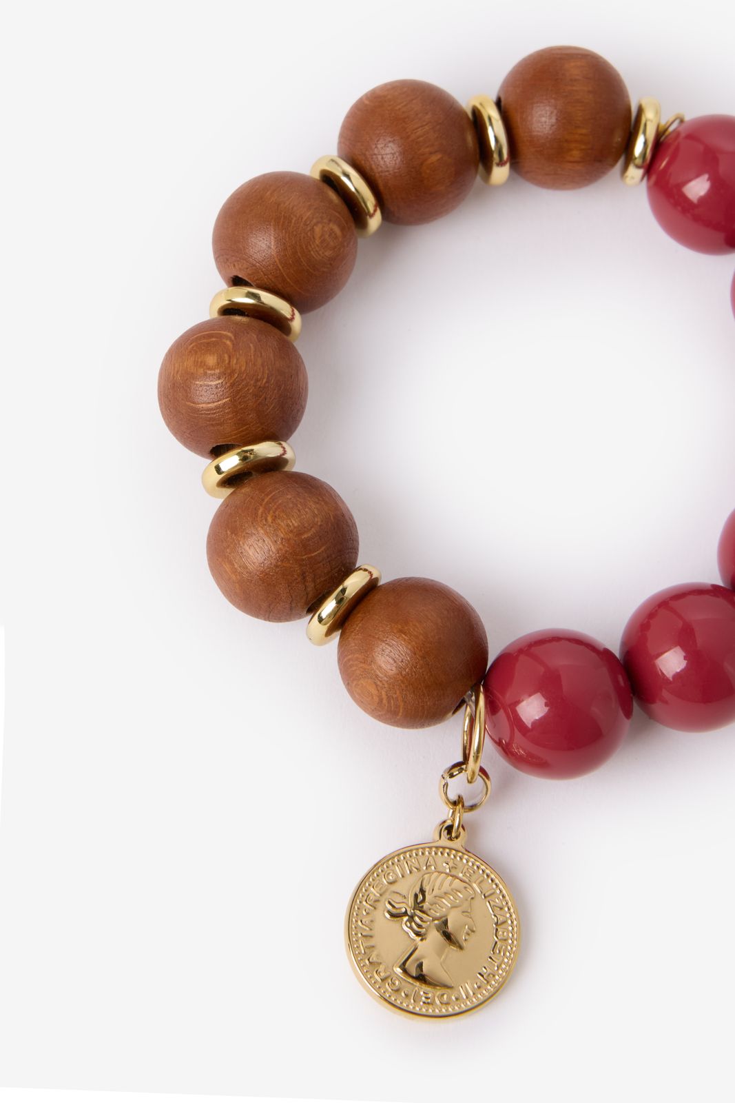 Rode kralen armband met munt