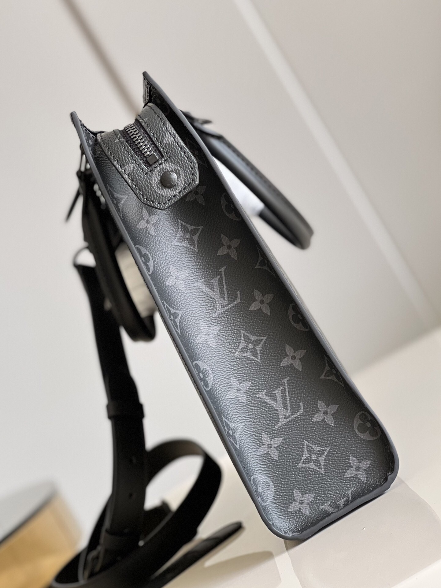 Louis Sac Plat Horizontal Zipp?? size: 39x30x7CM - Top Club