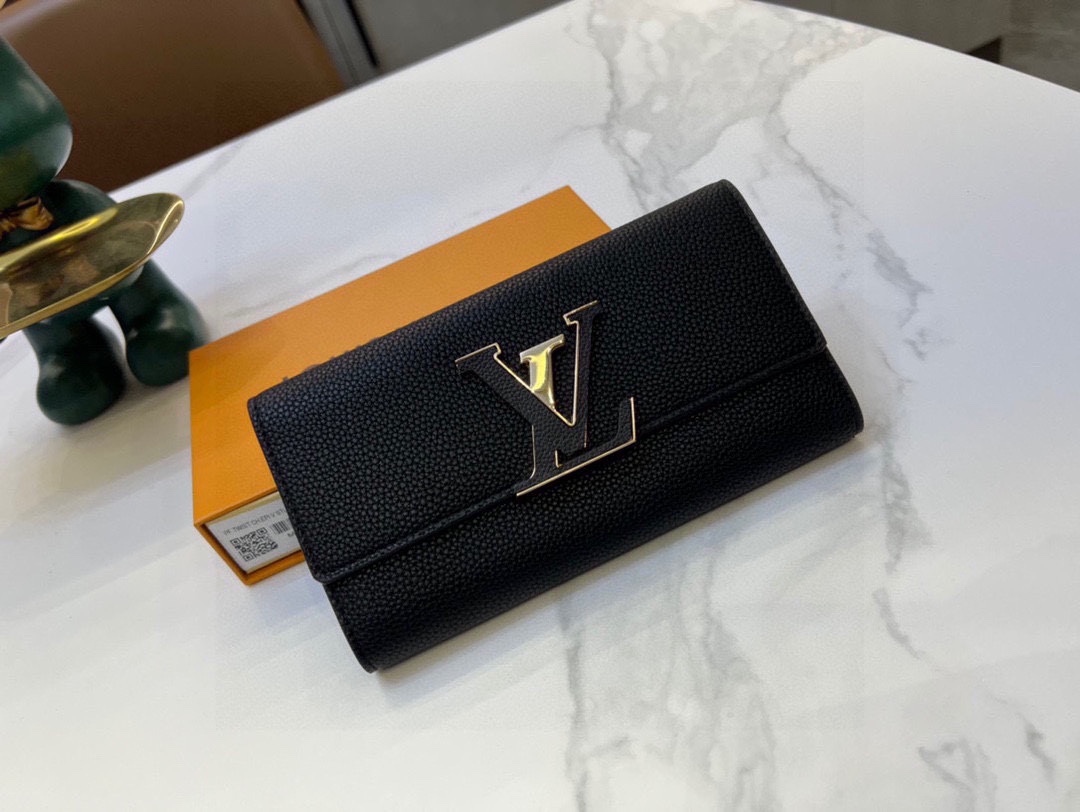 L Capucines men wallet size??20*11*2.5 cm - Top Club