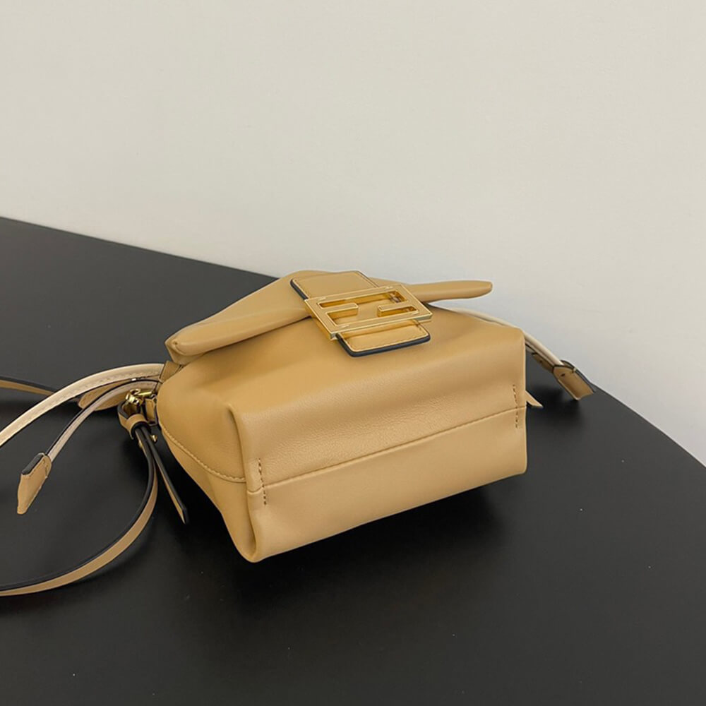 Fendi Mamma Baguette Small(high-end grade) - Top Club