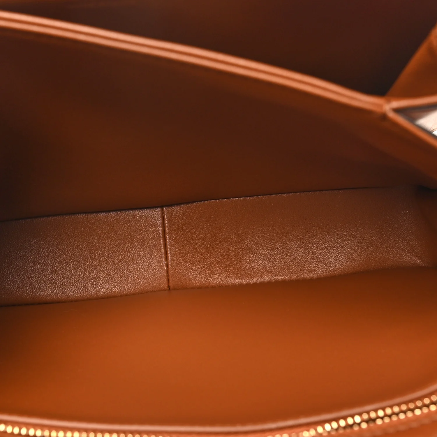 Natural Calfskin Medium Triomphe Tan - Top Club