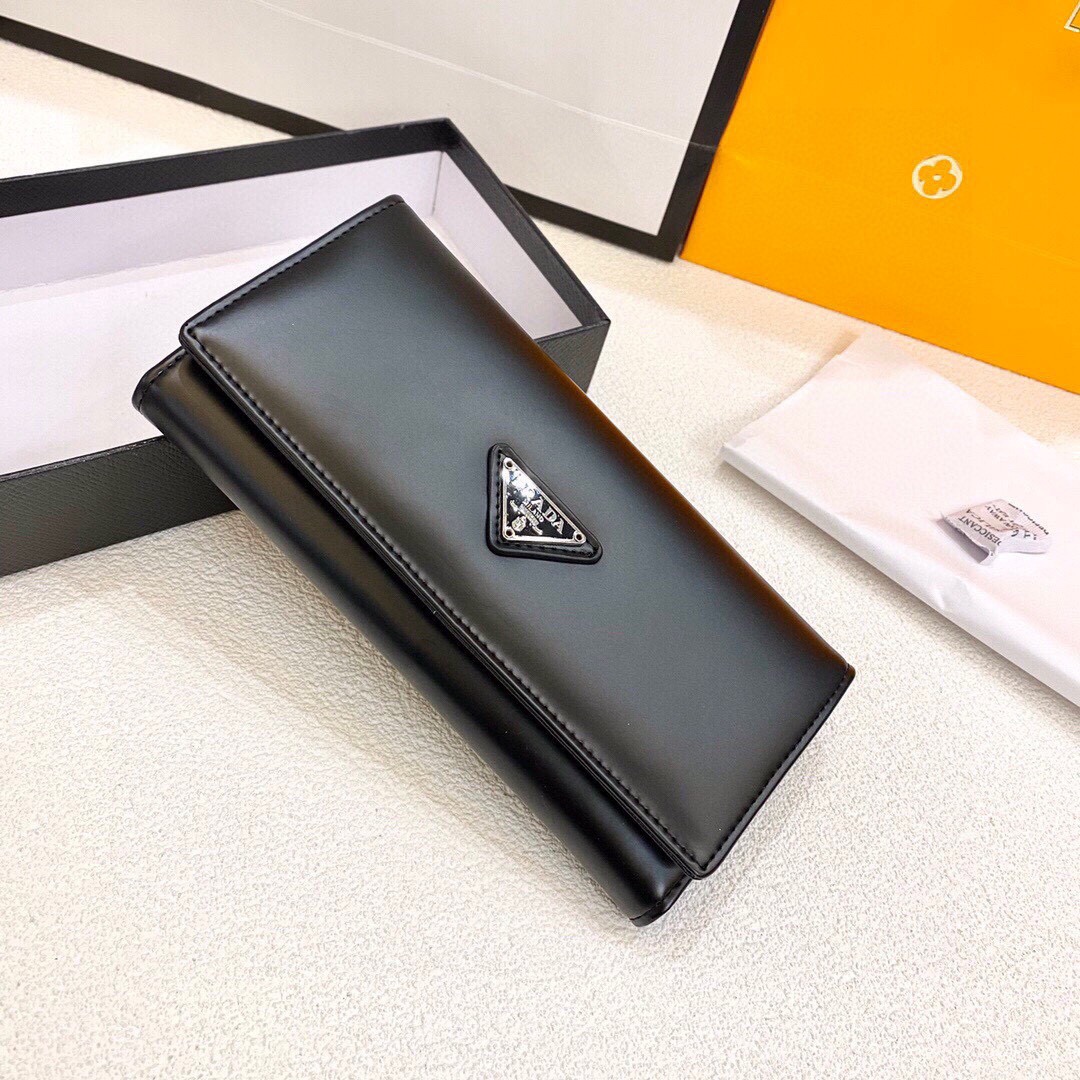 Pra new arrival wallets size: 19x10 cm - Top Club
