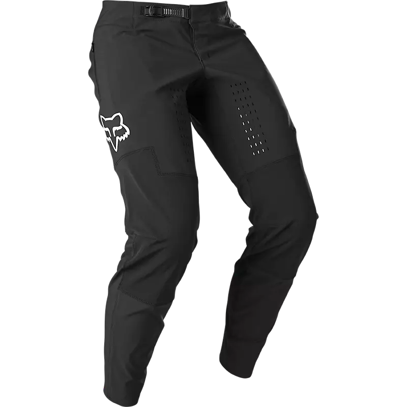 Youth defend pants