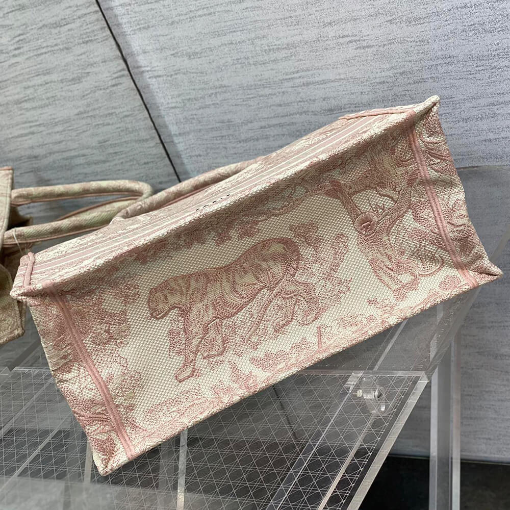 Dior MEDIUM DIOR BOOK TOTE - Top Club
