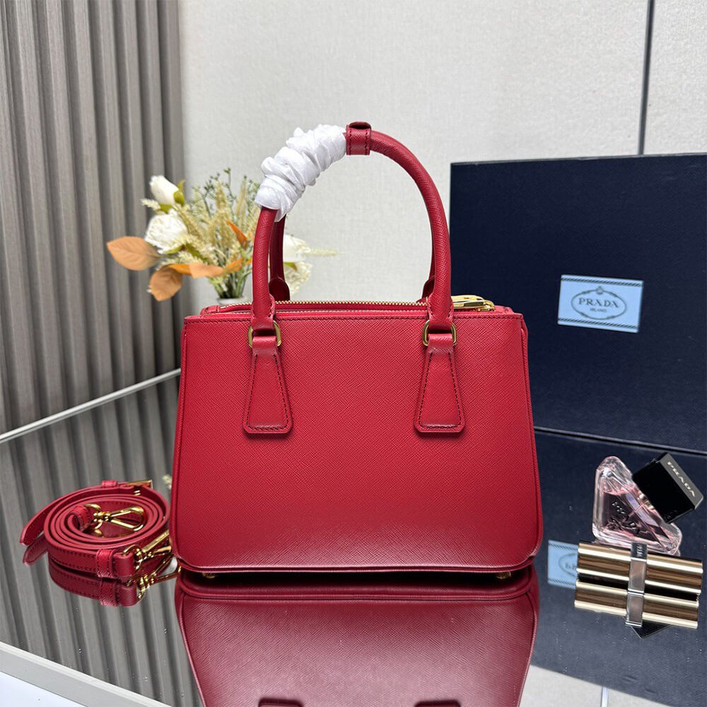 Prada Small Prada Galleria Saffiano leather bag(HIGH-END GRADE) - Top Club