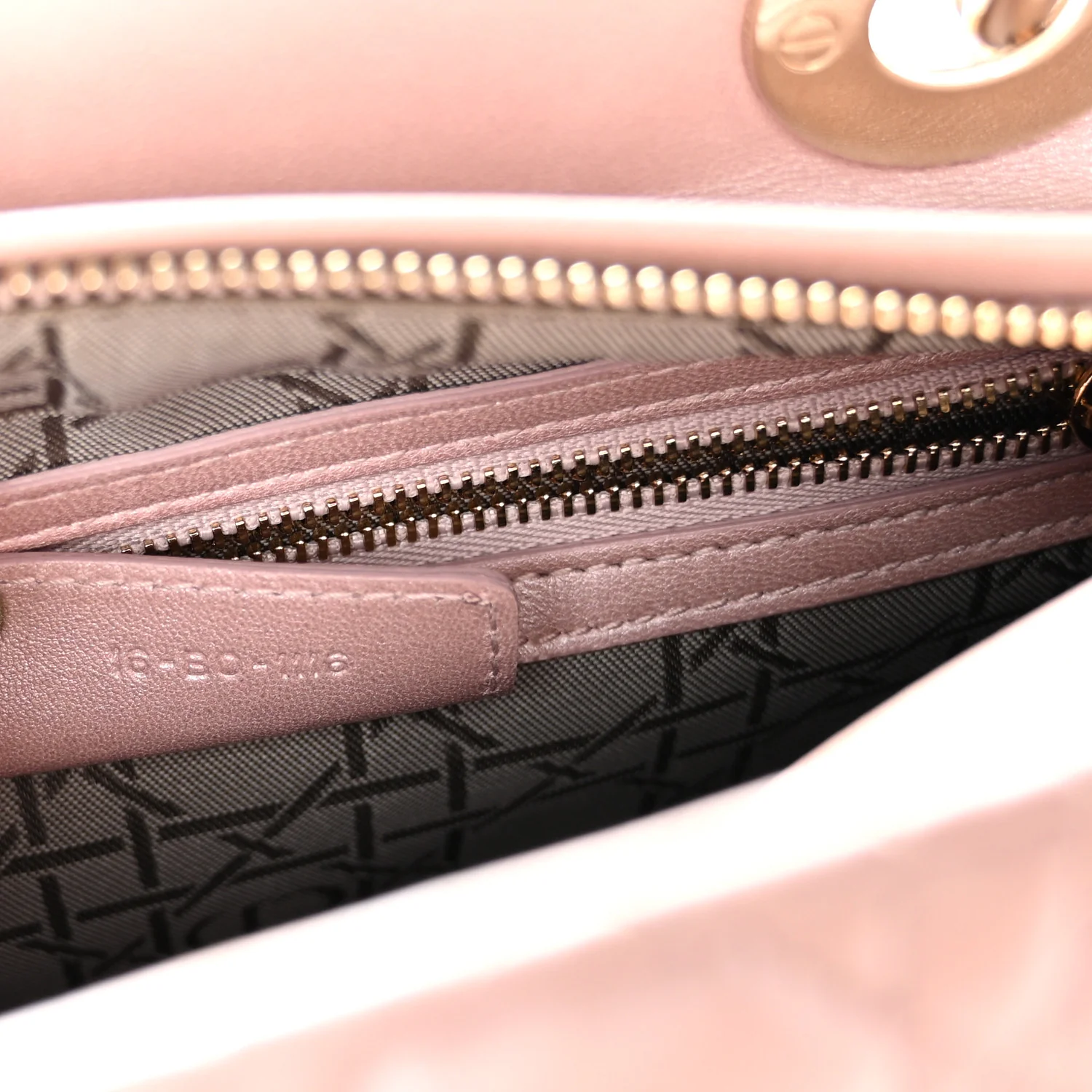 Pearly Lambskin Cannage Medium Lady Dior Lotus - Top Club