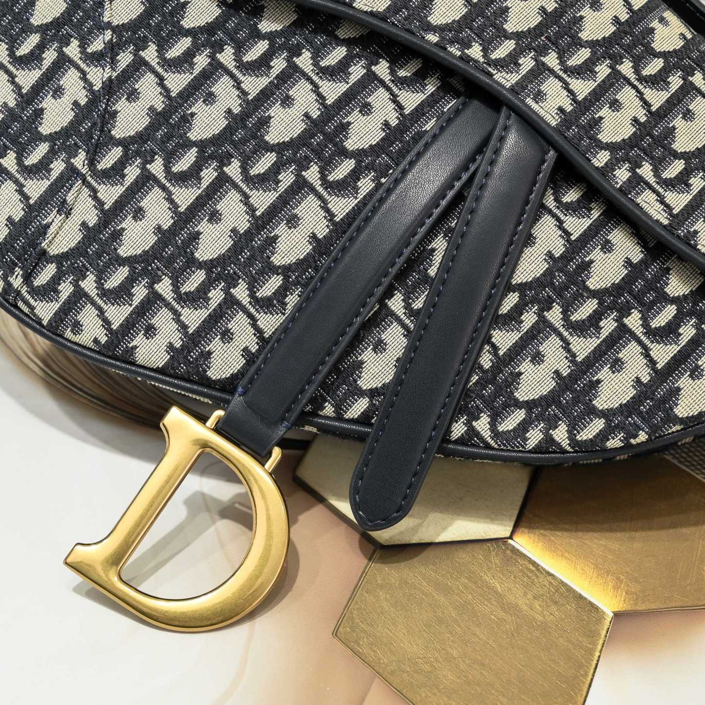 D saddle Be a classic with classics crossbody bag - Top Club