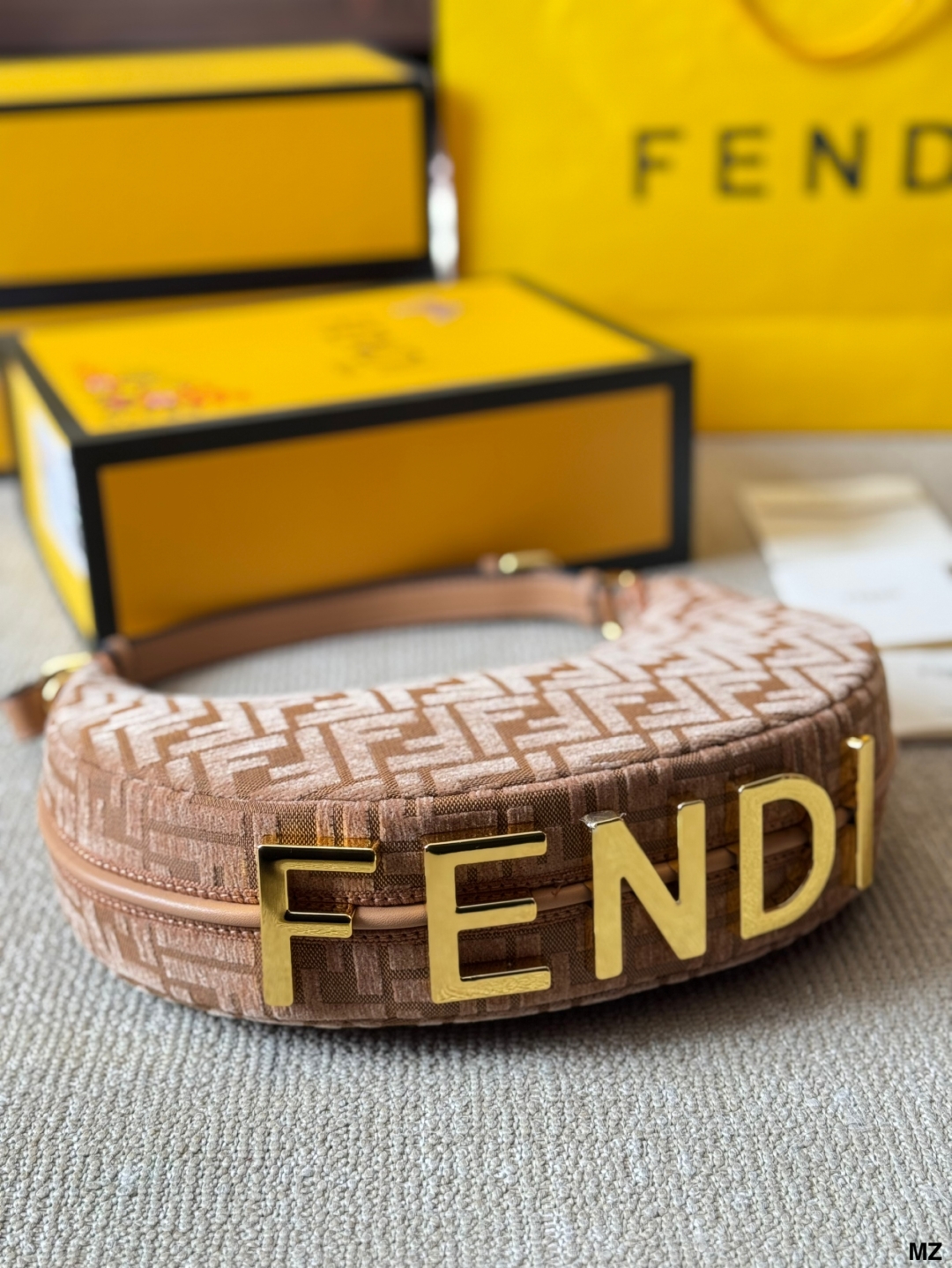 Fen 2025 new arrival graphy moon bag 002 size:30 * 16cm - Top Club